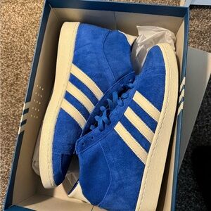 Adidas Jabbar Hi Sneakers - Royal Blue and White